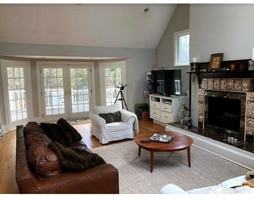 Property Photo: 261 Merriam St MA 02493