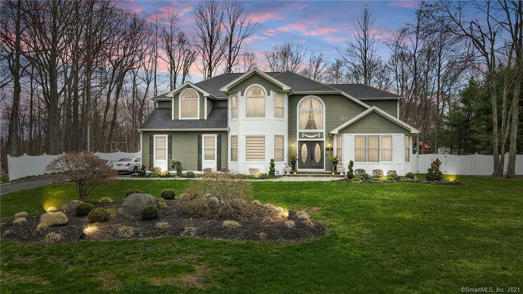 Property Photo: 11 Red Fern Ridge CT 06484