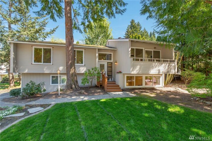 4730 158th Ave SE  Bellevue WA 98006 photo