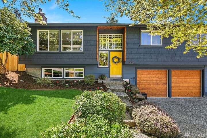 8001 NE 130th Place  Kirkland WA 98034 photo