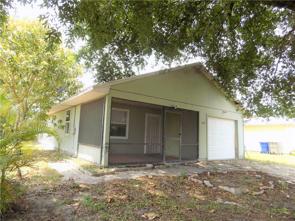 Property Photo:  1165 18th Avenue SW  FL 32962 