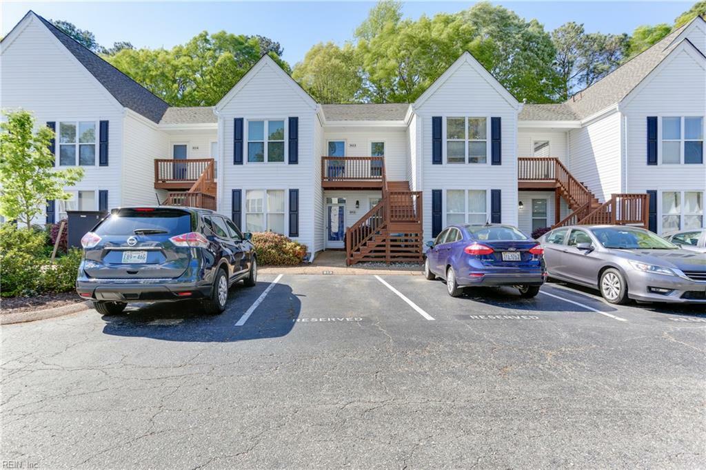 Property Photo:  923 Ironwood Drive  VA 23693 