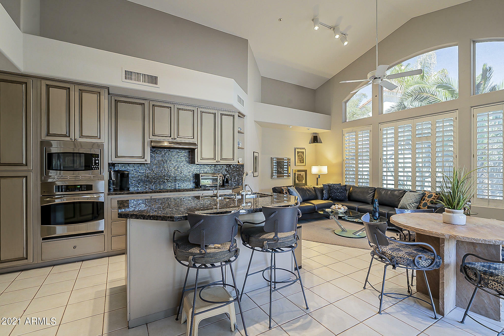 Property Photo: 9411 N 114th Way AZ 85259