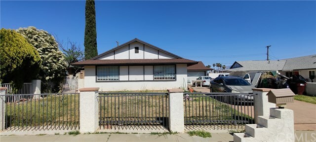 Property Photo:  1050 Thompson Avenue N  CA 92220 