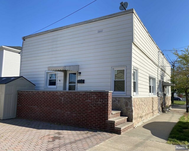 Property Photo:  23 Bayliss Street  NJ 07031 