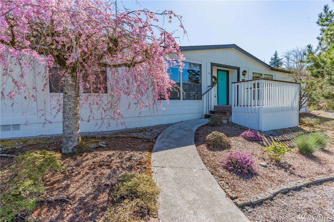 Property Photo:  2015 24th St 61  WA 98225 