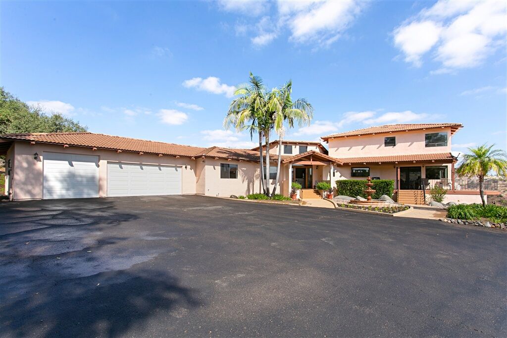 Property Photo:  3470 Fairview Lane  CA 92084 