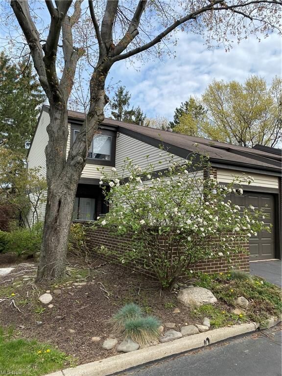 Property Photo:  4455 Cushing Lane  OH 44143 