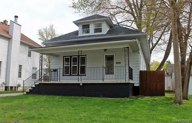 Property Photo:  22343 Park Street  MI 48124 