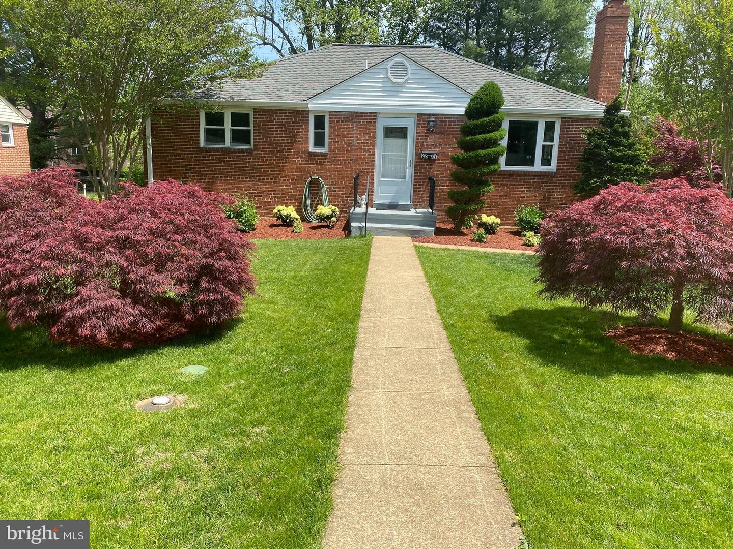 Property Photo:  2827 Bisvey Drive  VA 22042 