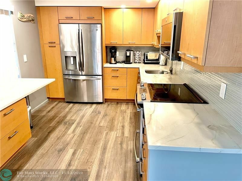 Property Photo:  802 Cypress Blvd 105  FL 33069 