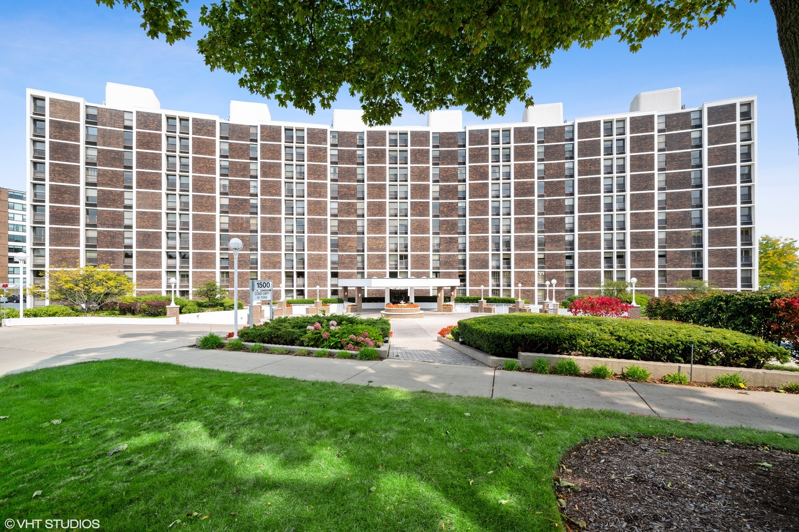 Property Photo:  1500 Sheridan Road 5F  IL 60091 