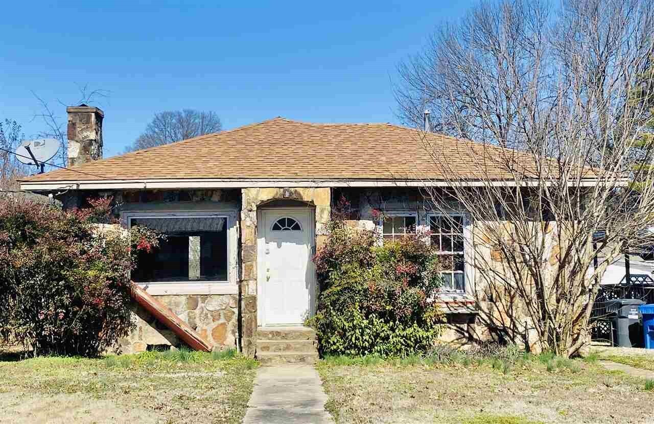 Property Photo:  1112 Warner  AR 72401 
