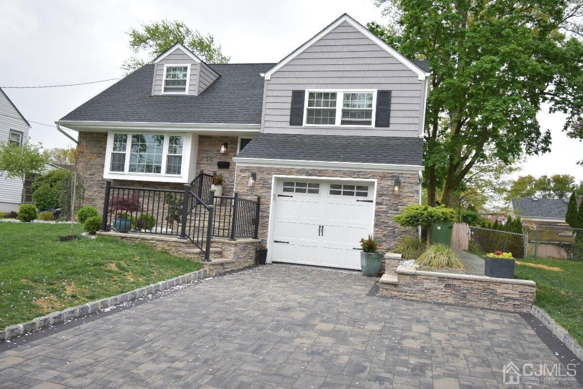 Property Photo:  10 Amherst Place  NJ 08859 