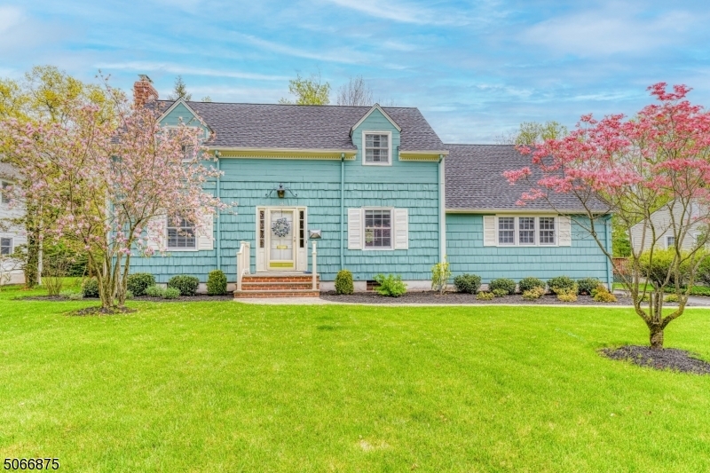 Property Photo: 36 Fieldcrest Dr NJ 07076