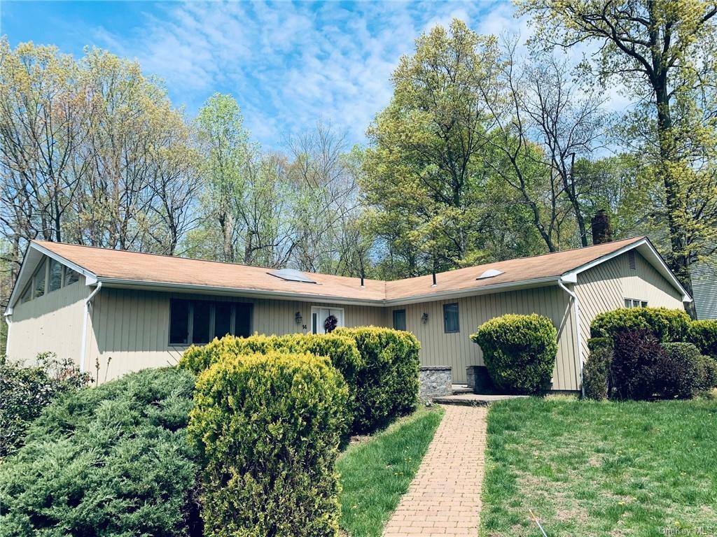 Property Photo:  14 Dutchess Drive  NY 10962 