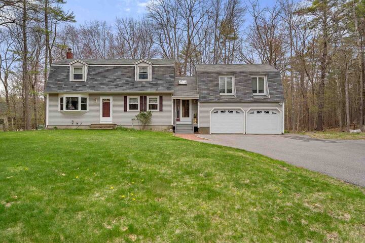 Property Photo:  3 McEvoy Drive  NH 03032 