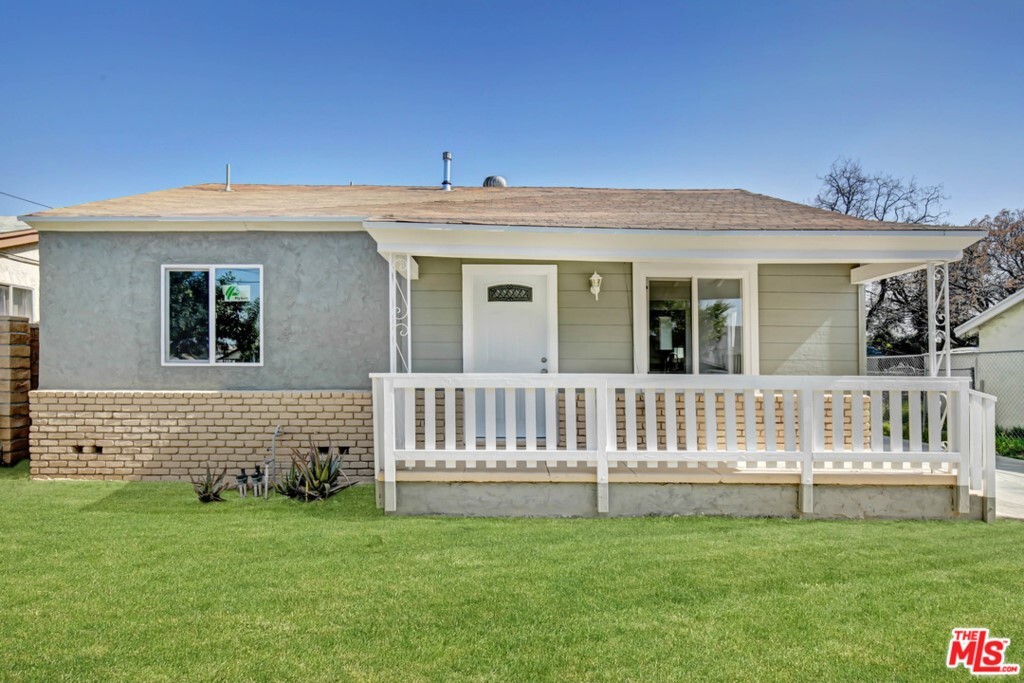 Property Photo: 1322 Rialto Avenue CA 92324
