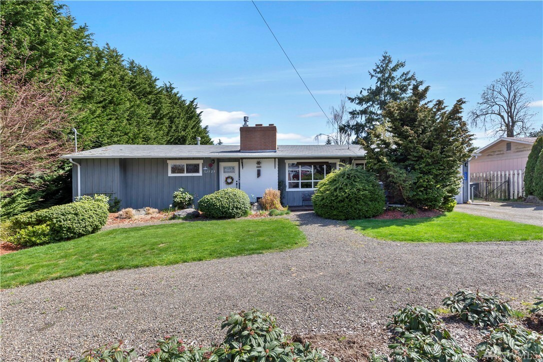 Property Photo:  1529 Pottery Ave  WA 98366 