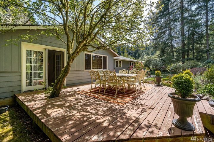 Property Photo: 215 Coulson Rd WA 98532