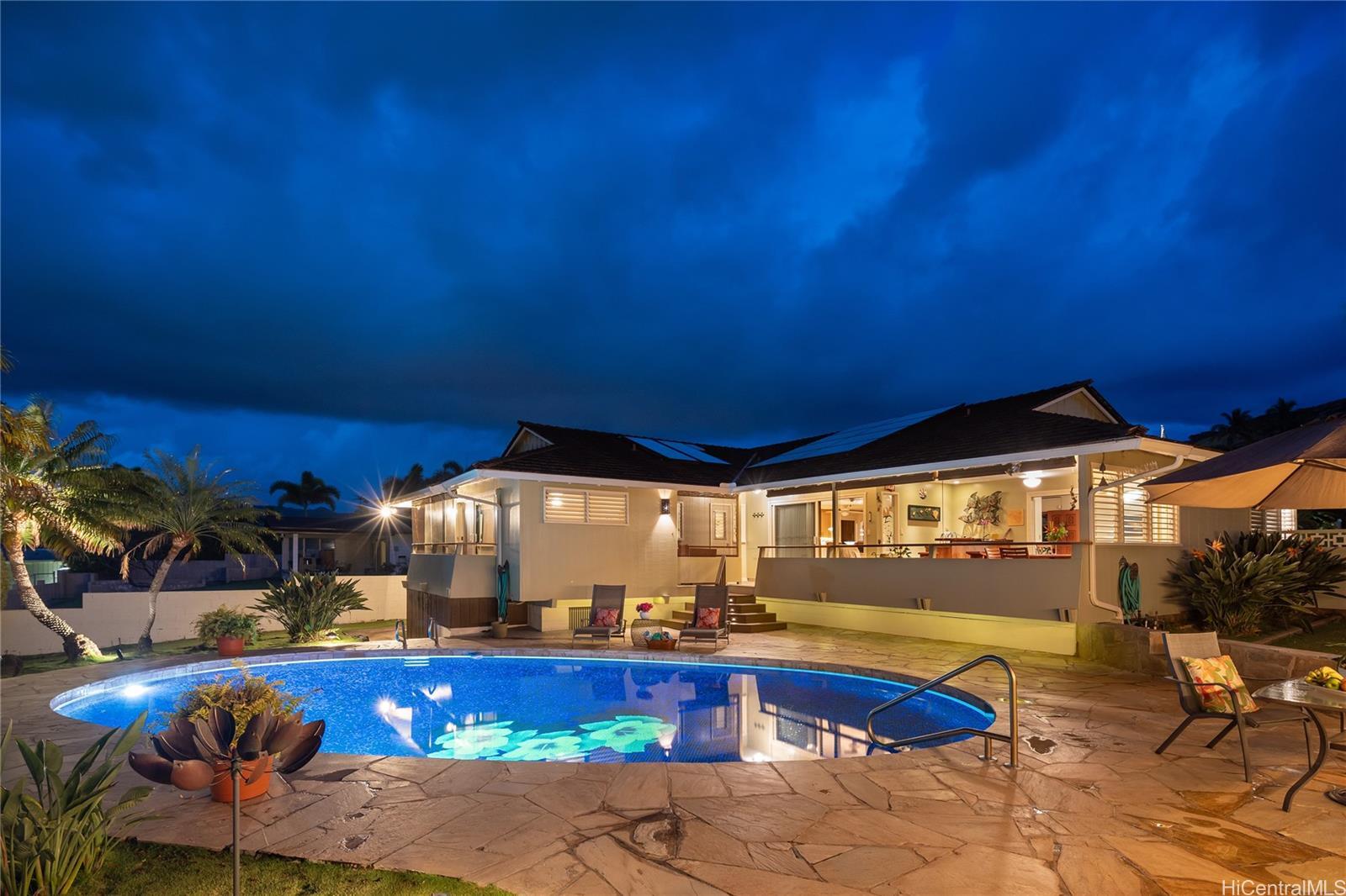 Property Photo: 124 Kalalau Street HI 96825