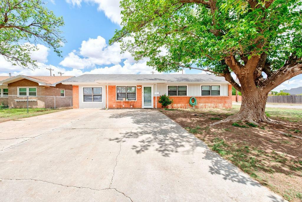 Property Photo:  4902 6th Street  TX 79416 