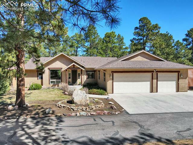 Property Photo:  4070 Wavy Oak Drive  CO 80908 