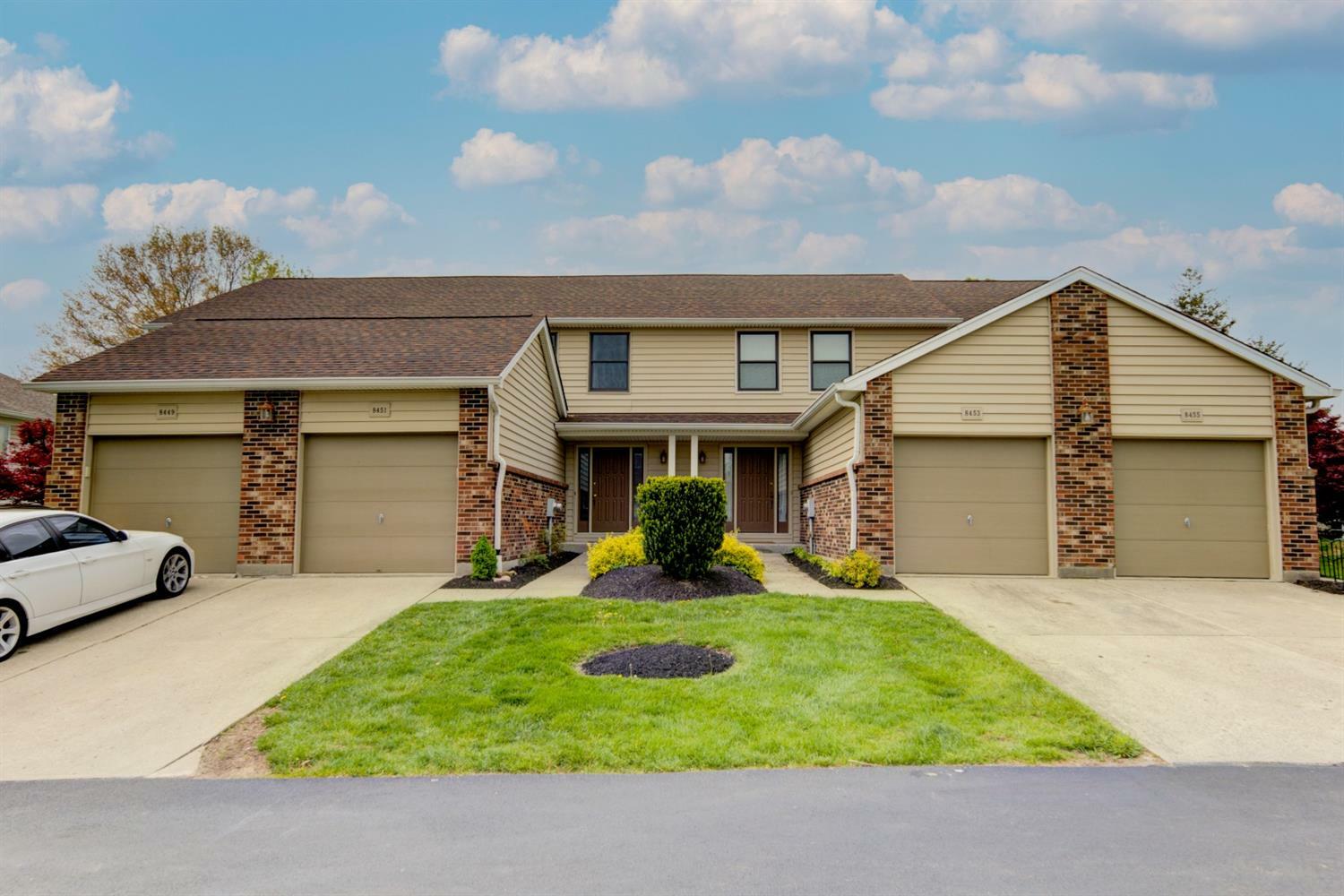 Property Photo: 8451 Island Pines Pl OH 45039