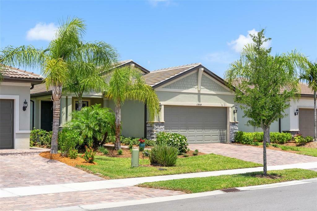 Property Photo:  13808 Campoleone Street  FL 34293 