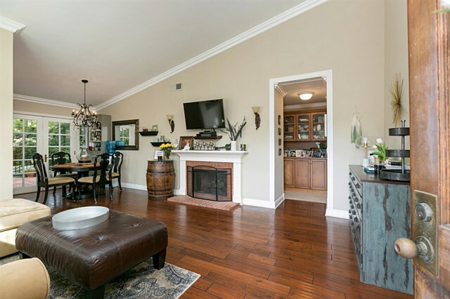 Property Photo:  2974 Ridgefield Ave  CA 92010 