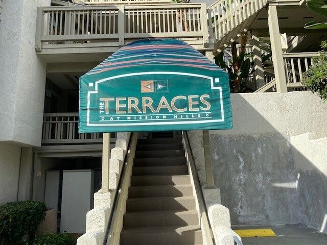 Property Photo:  3975 Hortensia Street E 11  CA 92110 