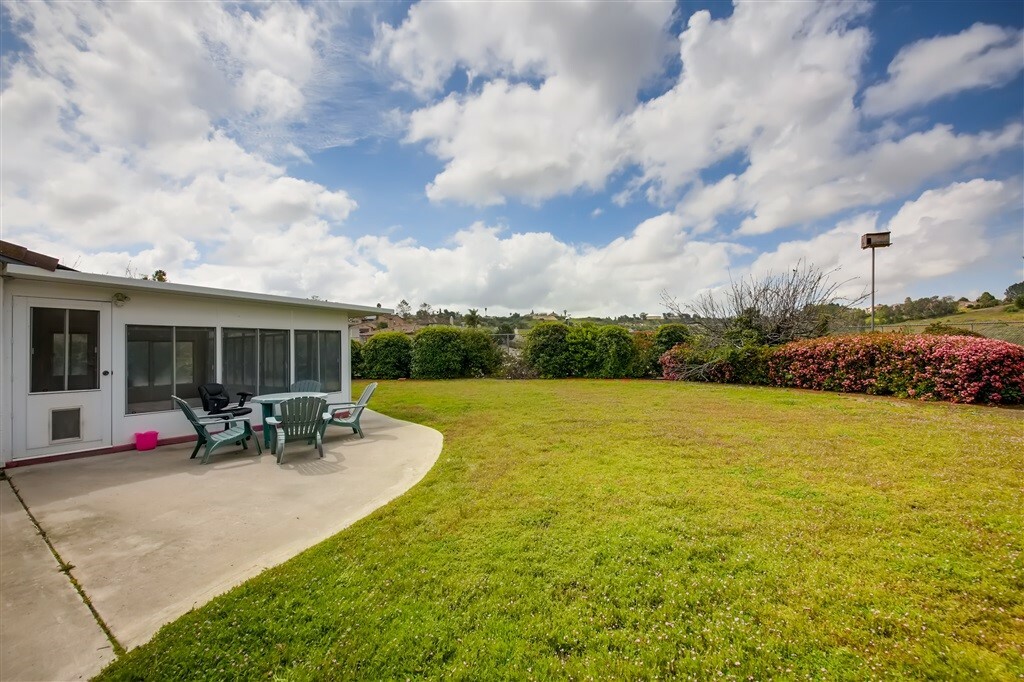Property Photo: 5223 Rancho Ct CA 92056