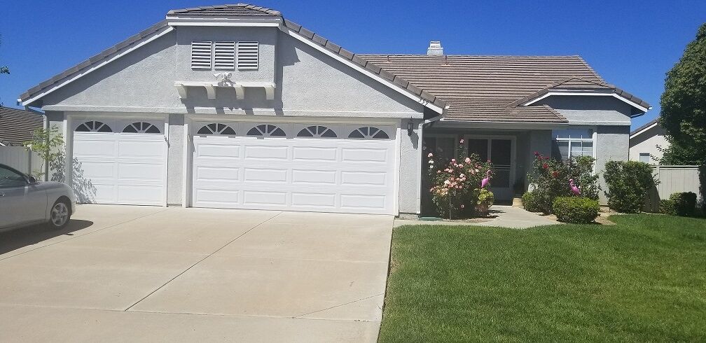 Property Photo:  359 Solano Bay Ct  CA 92057 