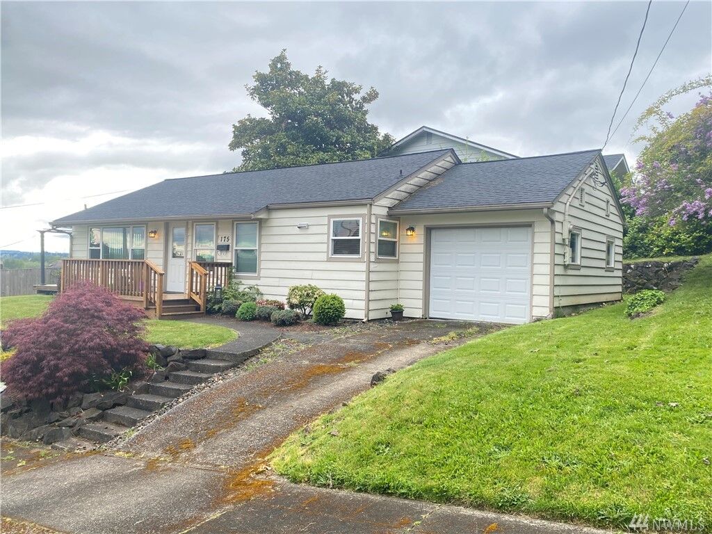 Property Photo: 175 SE 3rd St WA 98532