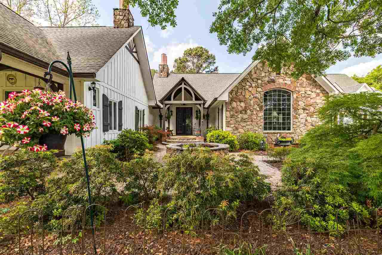 Property Photo: 898 Harmony Road GA 30104