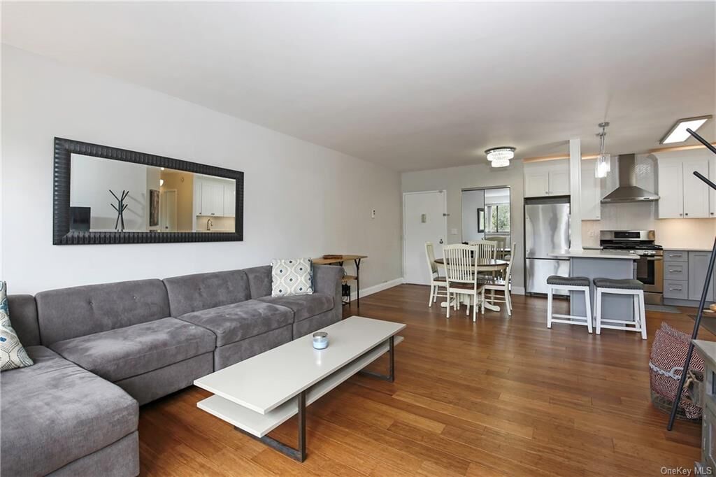 Property Photo: 66 Crisfield Street 3S NY 10710