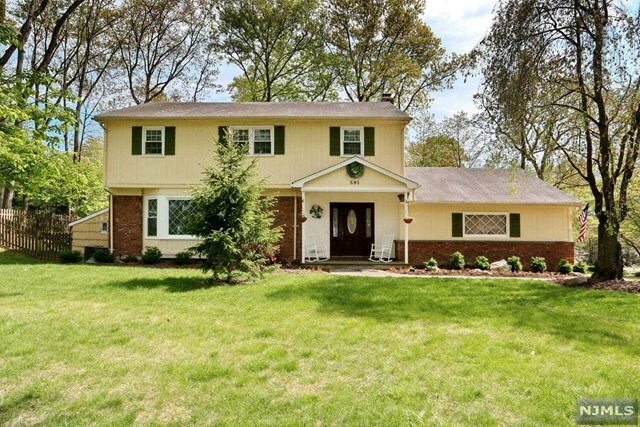 Property Photo:  591 Colonial Road  NJ 07675 