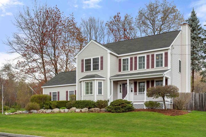 Property Photo:  45 Danforth Circle  NH 03104 