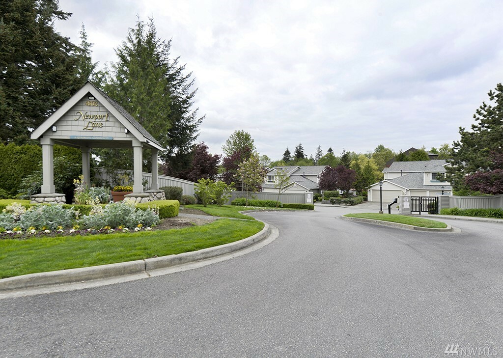 Property Photo: 4802 Nassau Ave NE 105 WA 98422