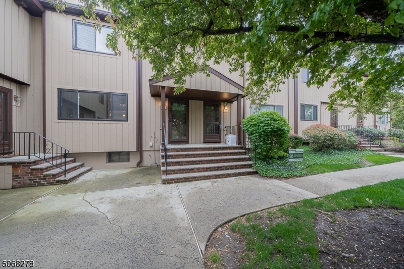 38 Park Street - 25E  Florham Park Boro NJ 07932 photo