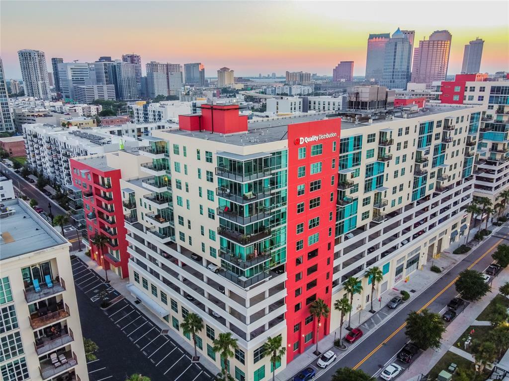 Property Photo: 1208 E Kennedy Boulevard 1014 FL 33602