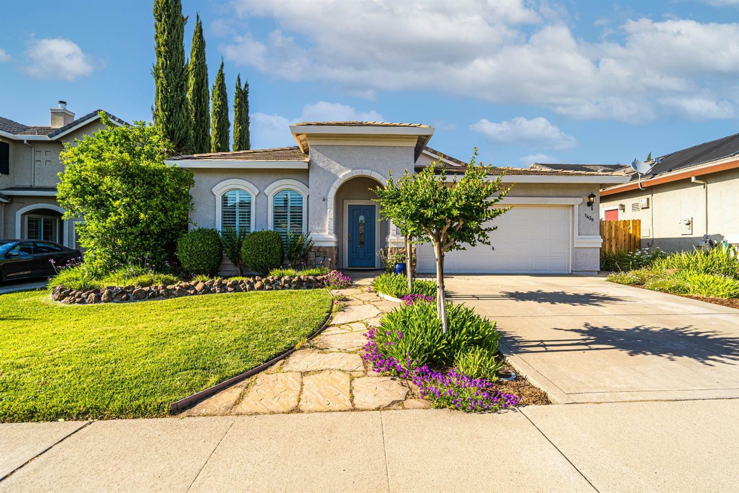 Property Photo:  1439 Redwood Drive  CA 95765 