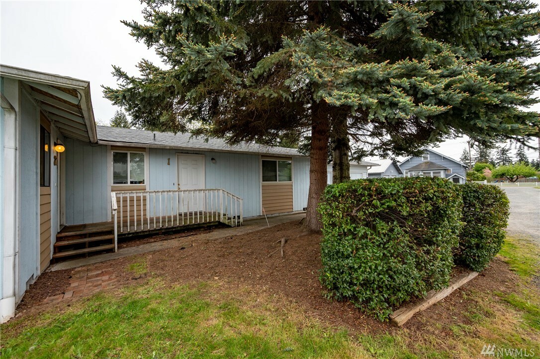 Property Photo:  4903 88th St NE  WA 98270 