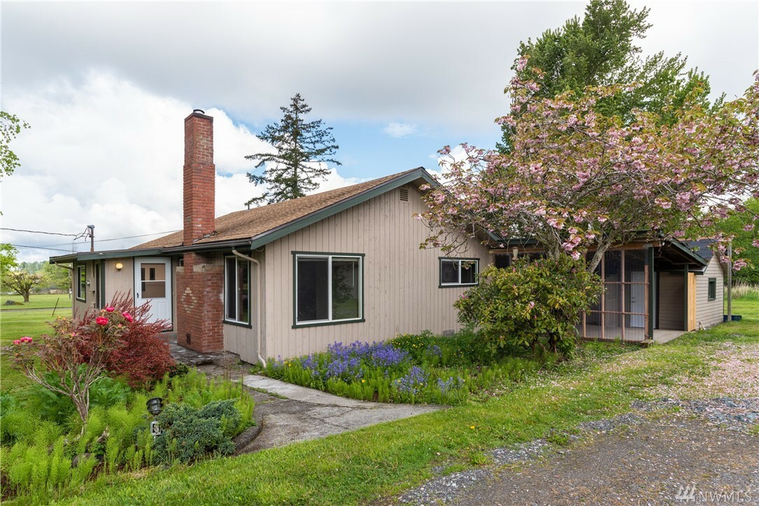 Property Photo:  224 & 234 Kelly Rd  WA 98226 