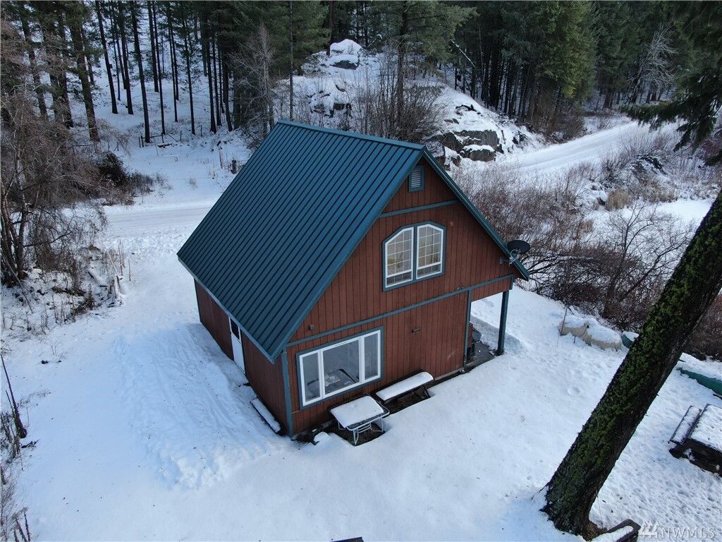 Property Photo: 6970 Fs 5010 Rd WA 98862