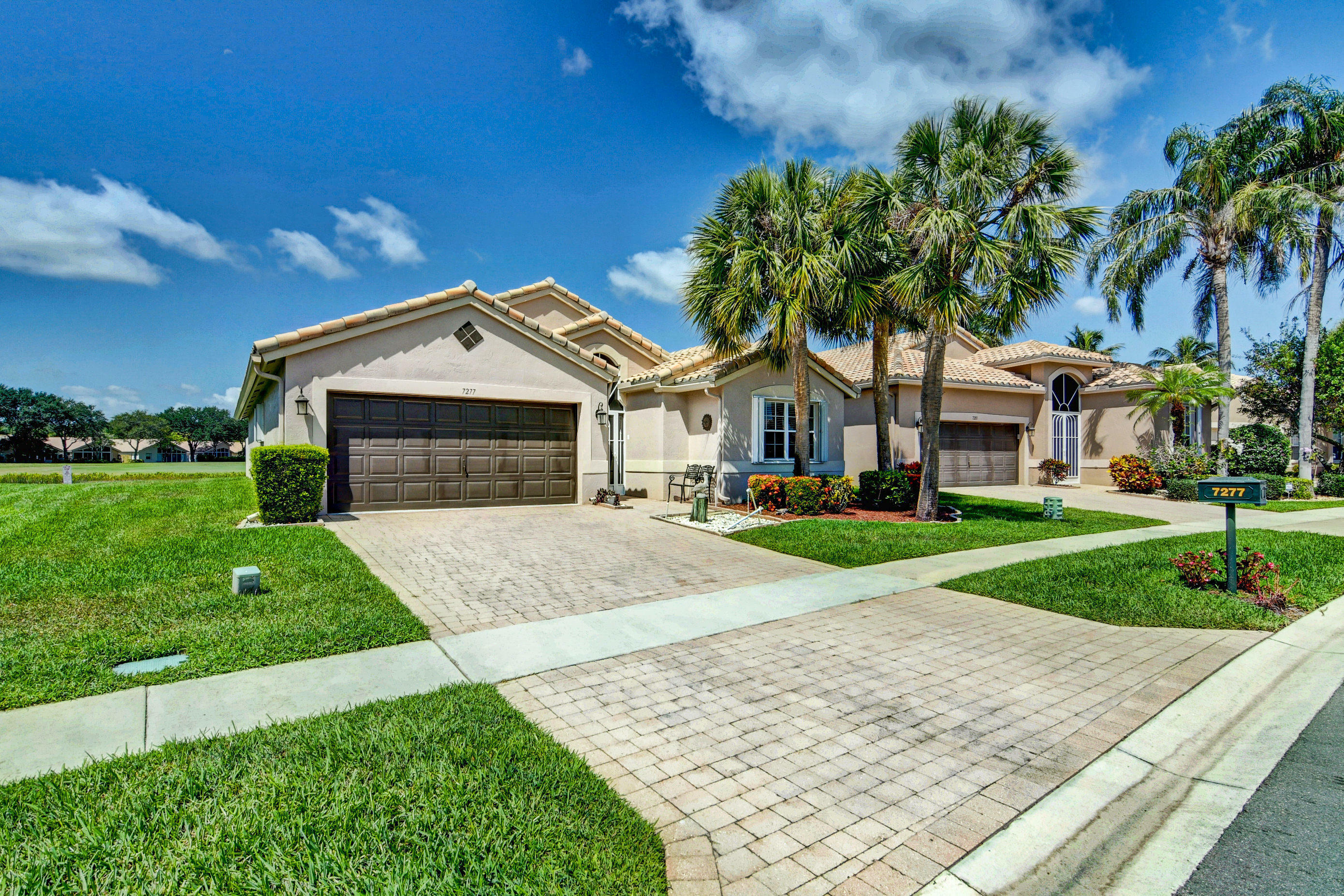 Property Photo:  7277 Haviland Circle  FL 33437 