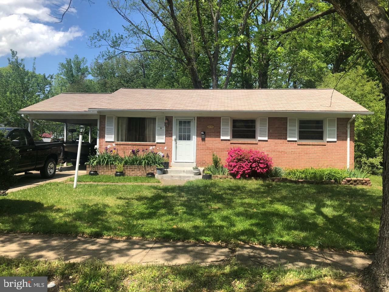 Property Photo: 3710 Fairfield Lane VA 22193