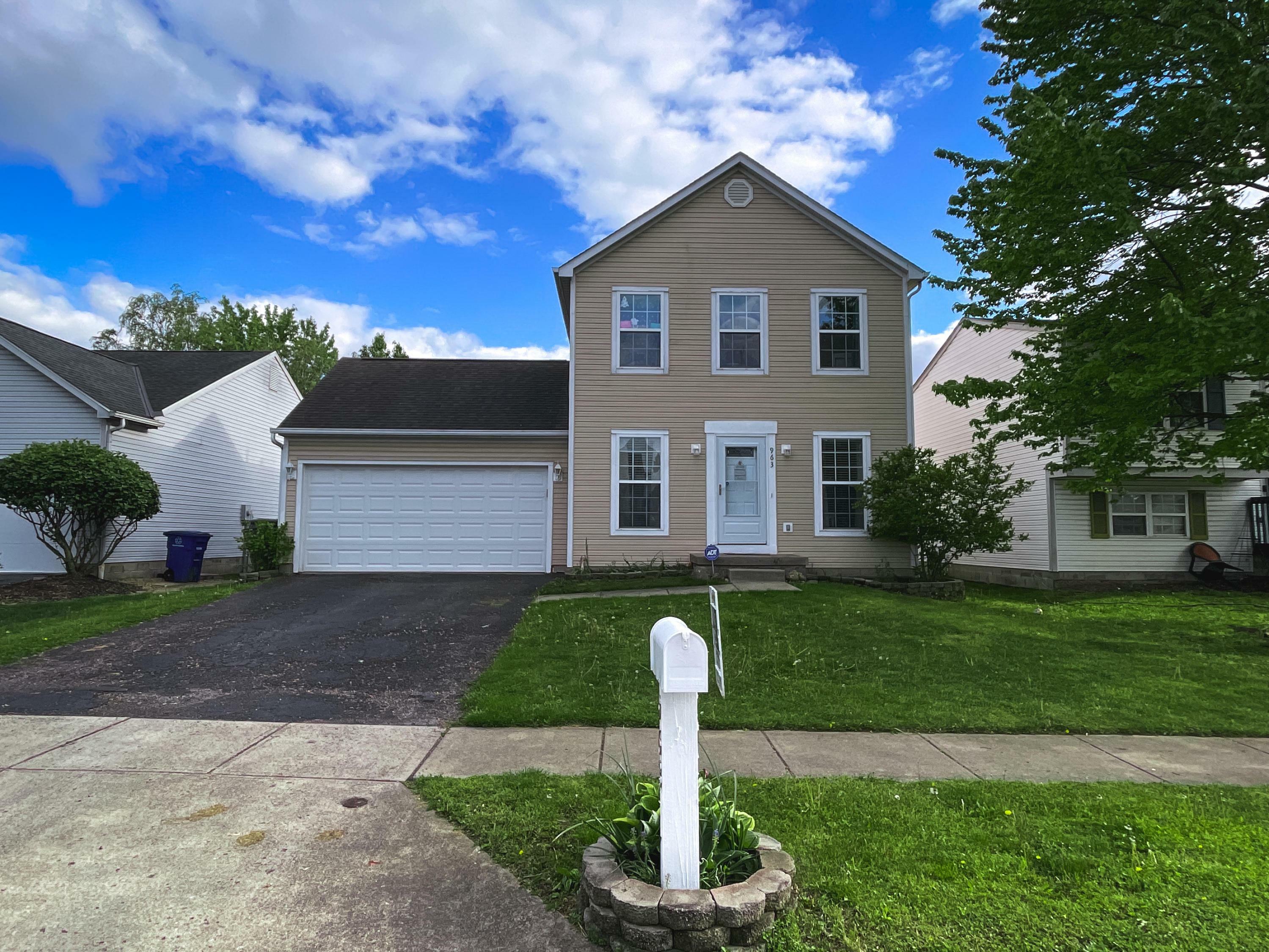 Property Photo: 963 Lavender Lane OH 43207