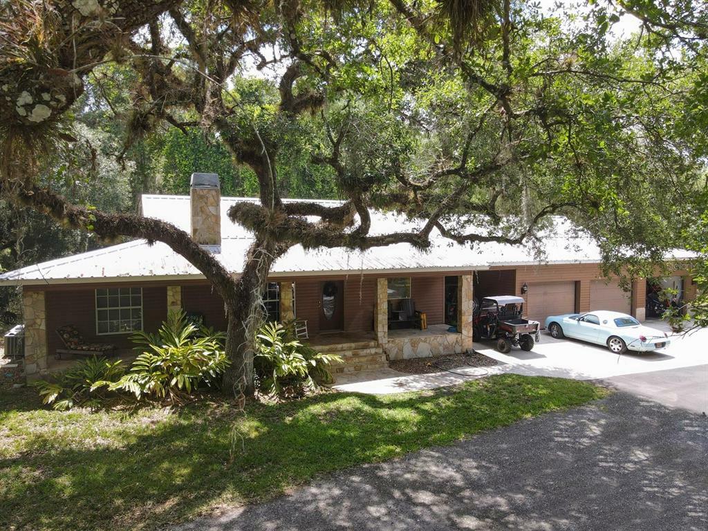 Property Photo:  344 S Moon Drive  FL 34292 