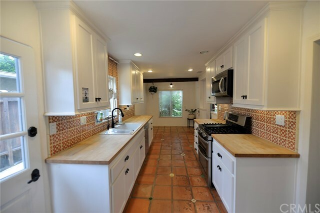 Property Photo:  156 Avenida Santa Margarita  CA 92672 